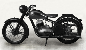 Jawa 250, 350 Pérák
